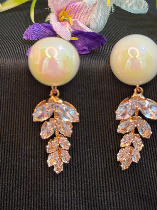Trendy Korean beautiful princess American diamond stone earrings
